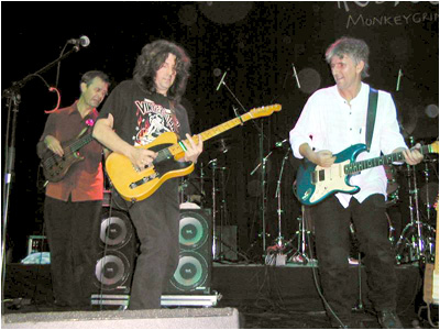 Mark with Gwyn Ashton & Rob Tognoni  at the Roth Blues Festival, Germany